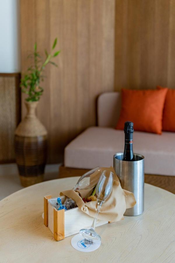 העיירה רתימנו Minos Ambassador Suites & Spa - Adults Only מראה חיצוני תמונה