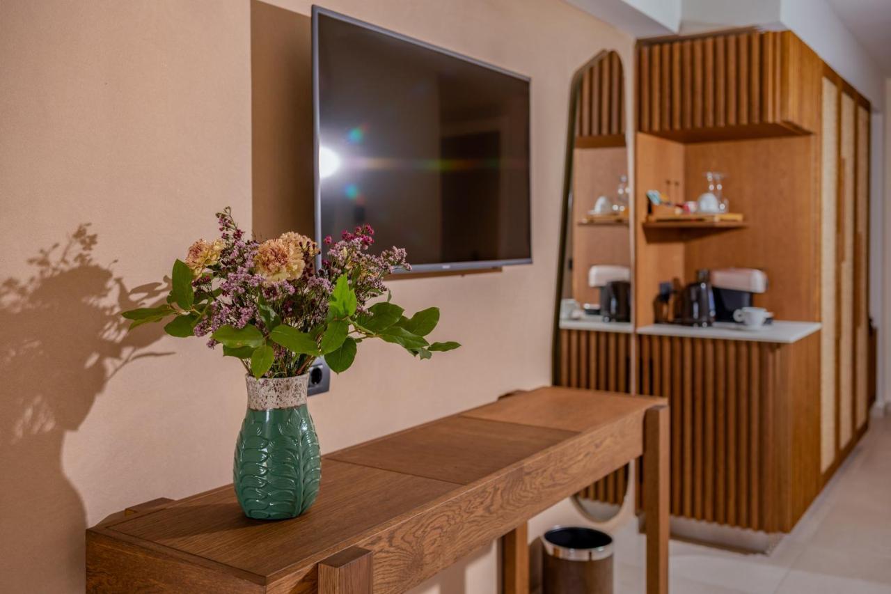 העיירה רתימנו Minos Ambassador Suites & Spa - Adults Only מראה חיצוני תמונה