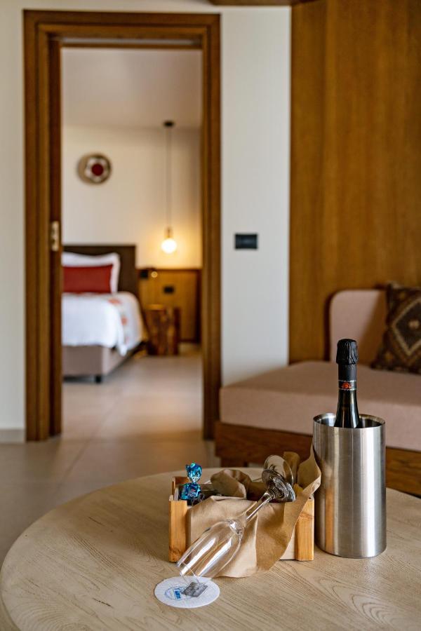העיירה רתימנו Minos Ambassador Suites & Spa - Adults Only מראה חיצוני תמונה