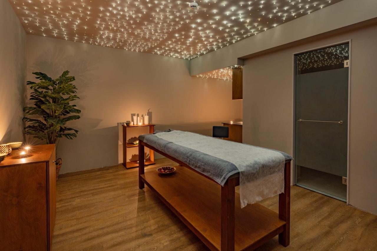 העיירה רתימנו Minos Ambassador Suites & Spa - Adults Only מראה חיצוני תמונה